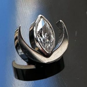 Luna ovalo cristal